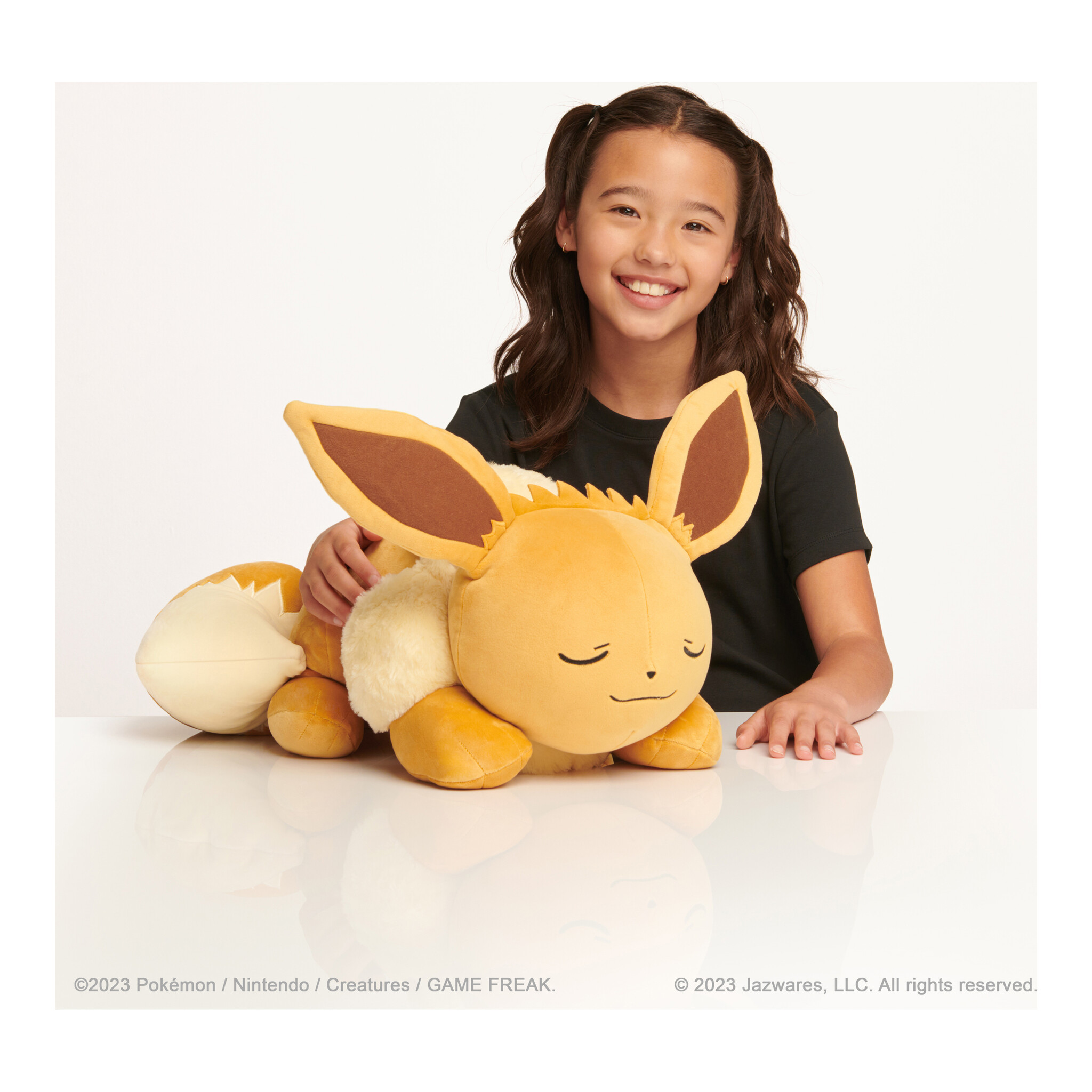 Pokémon Sleeping Eevee 18-Inch Plush - Image 2